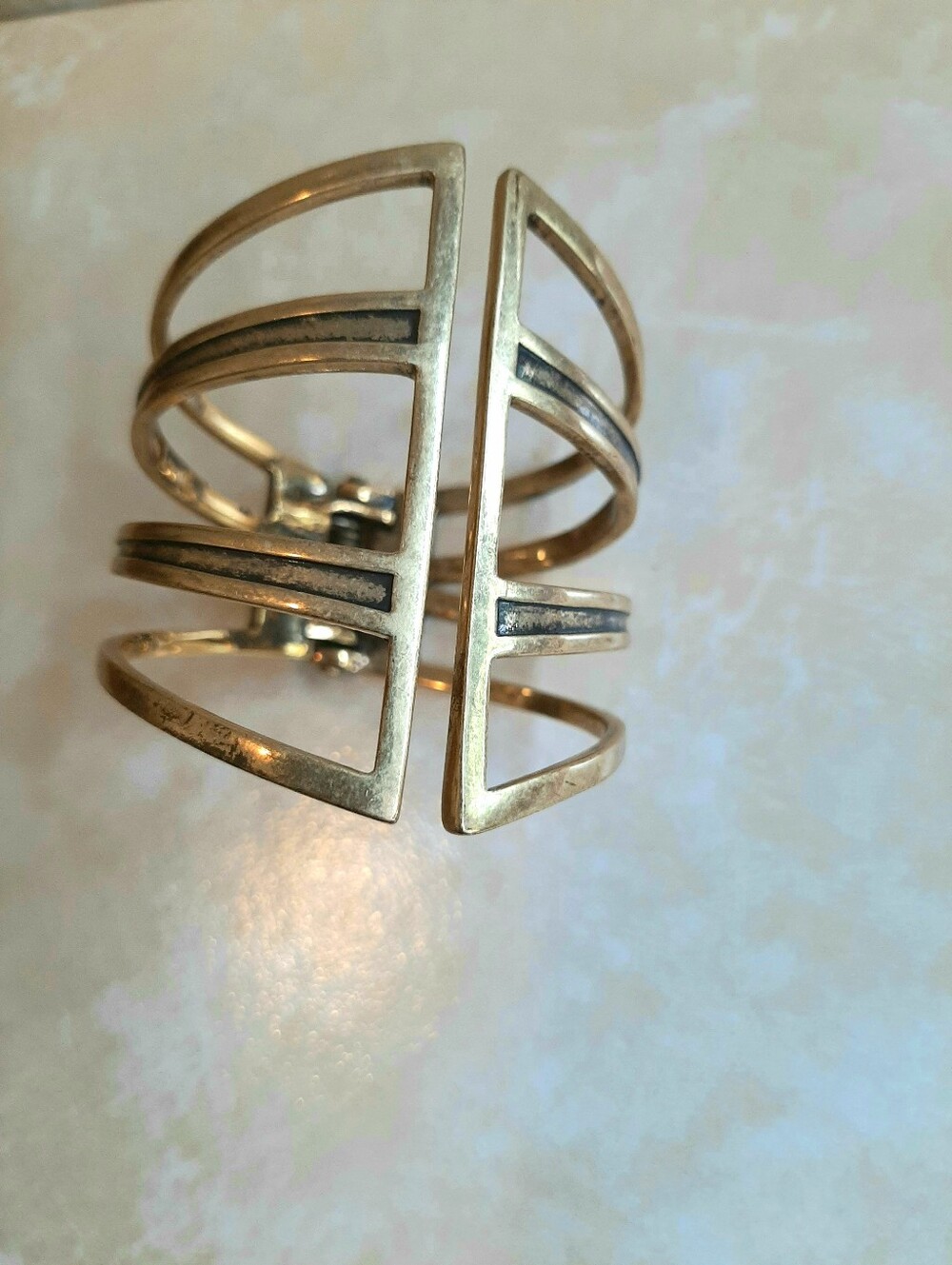 Minimalist Quiet Luxury Jenny Bird Chamber Cuff Gold Geometric Hinged Bracelet